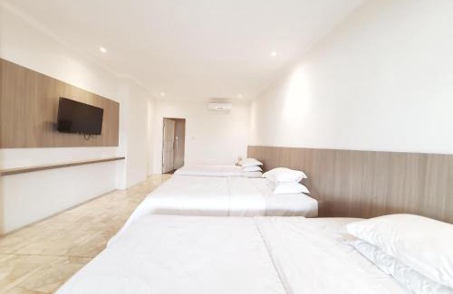 Cikakak Complejo | 77 Sunset Plaza