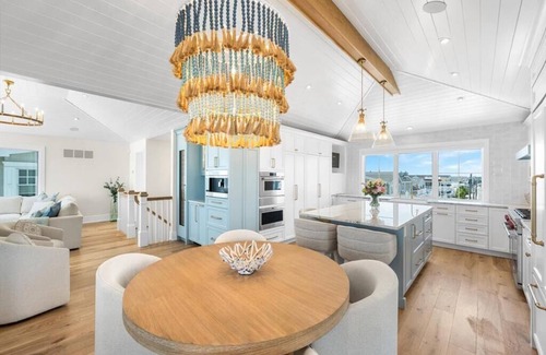 Townsend's Inlet Casa | 7701 Pleasure Ave-LARICKS EXCLUSIVE!