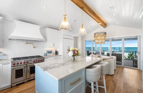 Townsend's Inlet Casa | 7701 Pleasure Ave-LARICKS EXCLUSIVE!
