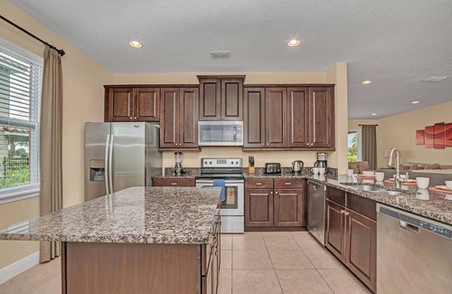West Kissimmee Villa | 7703 Banyon Way
