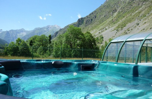 La Chapelle-en-Valgodemard Chalet De Esquí | Apartamento de 77m2, 7/9 personas en chalet, 3 habitaciones, piscina, jacuzzi.