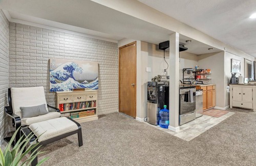 Brookline Station Condominio | 7809 Hunters Moon Ln · Moon River Smart-Suite, near Interstate 44/airport