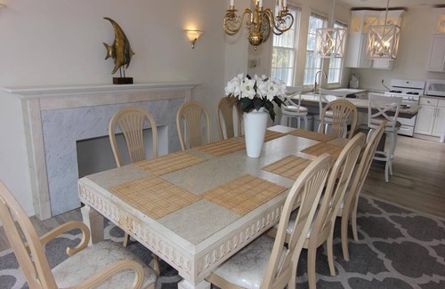 Townsend's Inlet Condominio | 7904 Central Avenue East