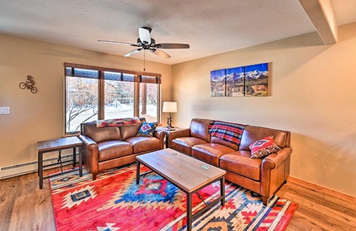 Salida Casa | 7984 Pet-Friendly Townhome with Grill!
