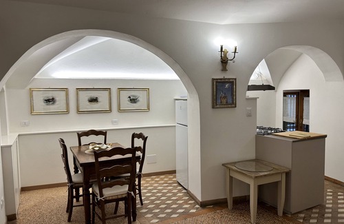 Trevi Apartamento | 79s Apt in the Historic center Trevi ( Perugia) 50 mt to Bars & Restaurants WiFi