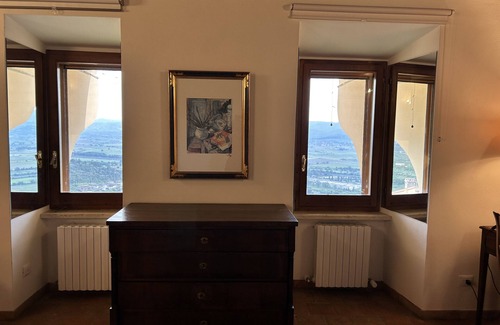 Trevi Apartamento | 79s Apt in the Historic center Trevi ( Perugia) 50 mt to Bars & Restaurants WiFi