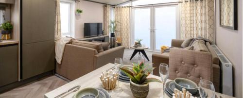 Newton on Derwent Cabina | 7b Oakwood village