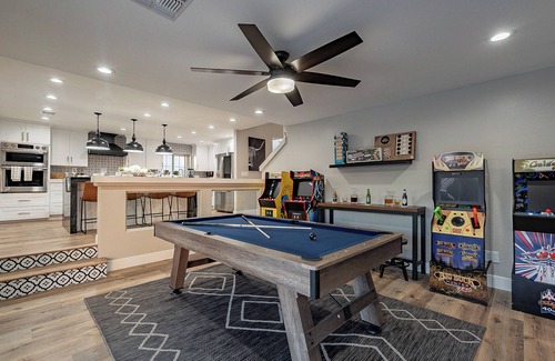 Scottsdale Ranch Casa | 7 BR Escape SC w/HeatedPOOL, Arcade, Hot Tub
