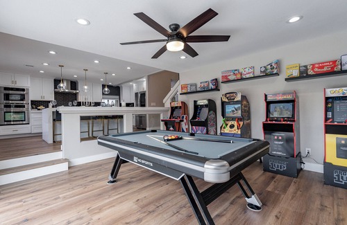 Scottsdale Ranch Casa | 7 BR GetAway SC w/Arcade, HEATED POOL, Hot Tub