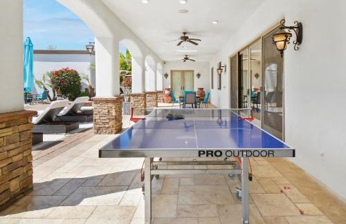 Paradise Valley Village Casa | 7BR Villa on Golf Course with Castita Pool Tennis and Basketball Court