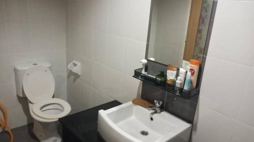 Kampung Tok Jalai Apartamento | 7eVenKitchen Hmestay