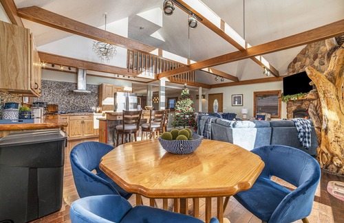 Gaylord Chalet De Esquí | 7K Sqft Lakefront Escape, Sandy Beach, Barrel Sauna, Game Room, Fire Pit