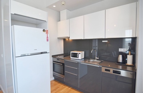 Kagithane Apartamento | 7th floor central 1-Bdr Apt Wi-Fi/Pool/Gym