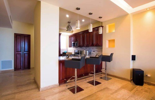 Barrio Los Faroles Apartamento | Direct Ocean View Penthouse -7th Floor -Parties OK
