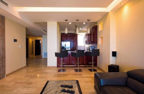 Barrio Los Faroles Apartamento | Direct Ocean View Penthouse -7th Floor -Parties OK