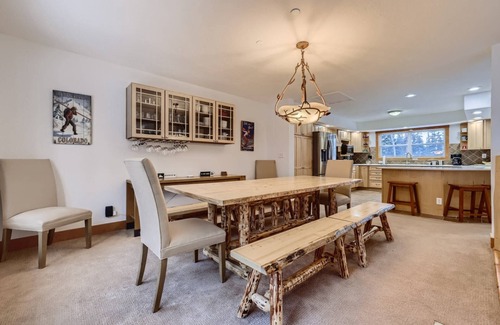 Quandary Village Cabina | Free Dogs! Ideal Gathering Place with Hot Tub, Wildlife & Views - 7th Night Free