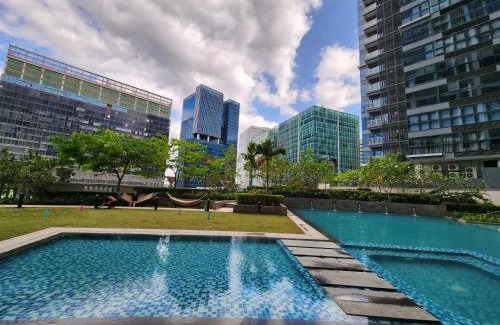 Bonifacio Global City Apartamento | 7U BGC Spacious Cozy Suite Near St Lukes & Grand Hyatt & Uptown Mall & Mitsukoshi FREE Parking with Washer