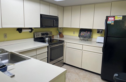 Bethany Beach Condominio | 8 / 3-8 / 11/19 8 nts / $ 2100 2 BR 2 baños a pie de playa