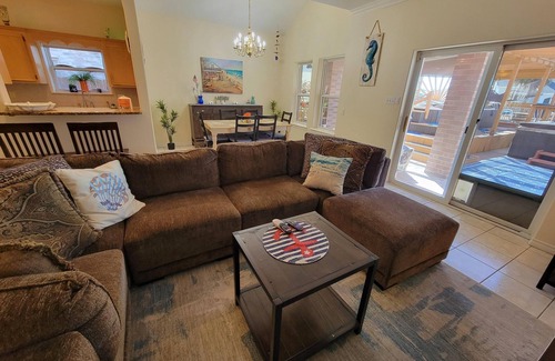 Corpus Christi Condominio | 8/4 Island Waterfront 2 Kit Private Pool 2 Hot Tub