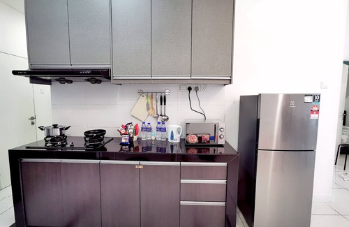 Bandar Puchong Jaya Condominio | 8-9pax / 5 minutos a pie IOIMall / Puchong / 15 minutos en coche de Sunway / 中文 房东
