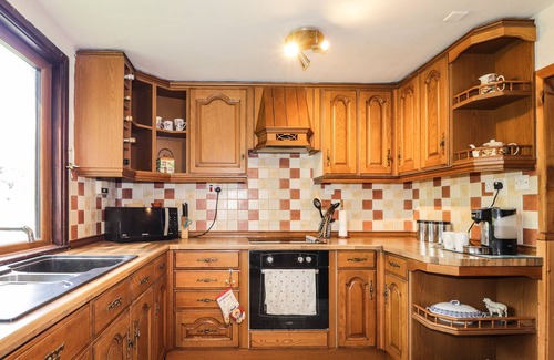 Thurso Cabaña | 8 ACHNABAT, family friendly, character holiday cottage in Bettyhill