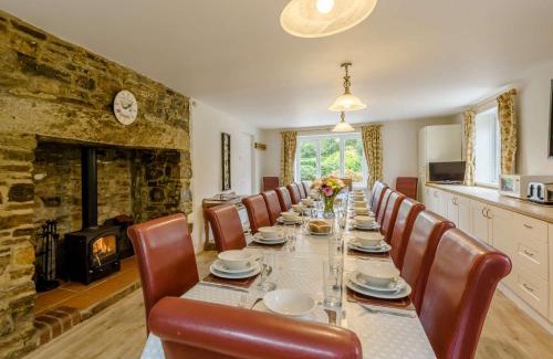 Woolfardisworthy Casa | 8 Bed in Clovelly 85428