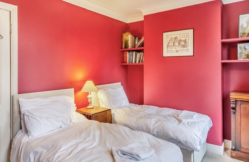 Tadcaster Cabaña | 8 bedroom accommodation in Wighill, near York