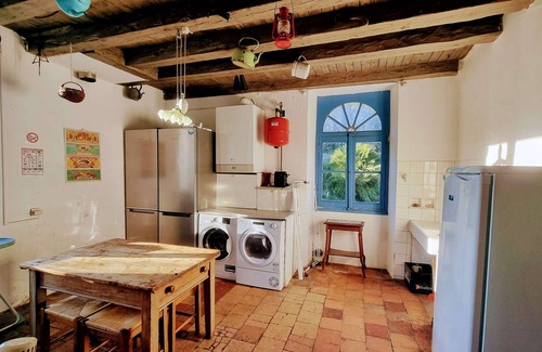 Saint-Just-Luzac Villa | Chateau 8 chambres avec piscine privee , Chateau De Rochebonne