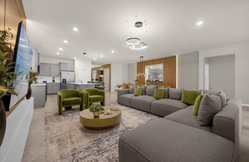 Four Corners Casa | 8 Bedrooms/6 Bathrooms/Windsor Cay(16280SM)