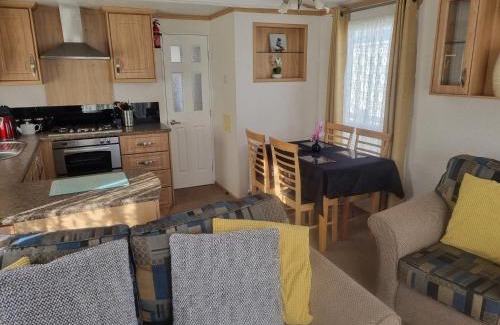 Chapel Saint Leonards Apartamento | 8 BERTH DELUXE CARAVAN Pg156 GOLDEN PALM CHAPEL ST LEONARDS
