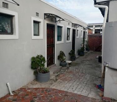 Goodwood Apartamento | 8 Botha Goodwood the trout lodge