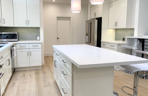 Baywood - Aragon Casa | 8 habitaciones, 8 baños, ideal para grupos / retiros, renovación completa nueva, paseo al centro