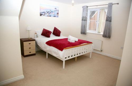 Norwich Casa | 8 Guests - 4 Bedrooms - Parking - Garden