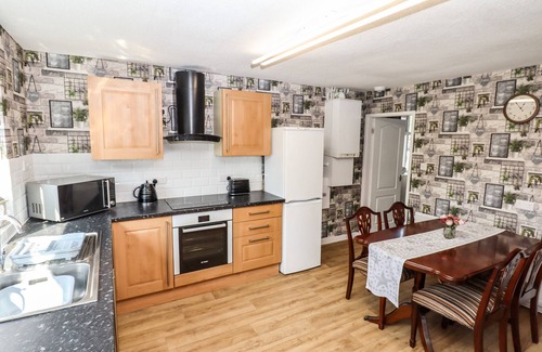 Ormskirk Cabaña | 8 HEATONS BRIDGE ROAD, family friendly, with a garden in Scarisbrick