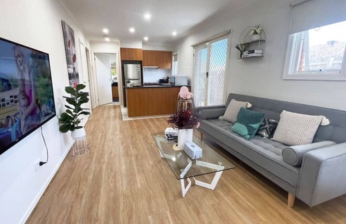 Box Hill Casa | 8 John St Box Hill U3 Hidden Gem 1 BRM Garage Wifi