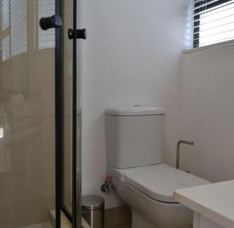 Klerksdorp Casa | 8 Kiaat Suites