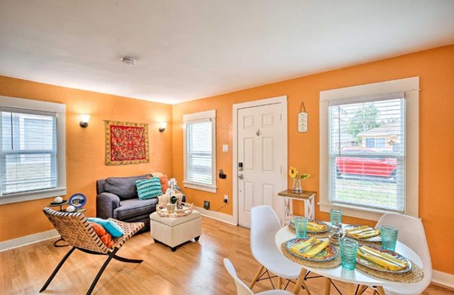 North Long Beach Casa | 8 Mi to Aquarium Long Beach Bungalow with Patio!