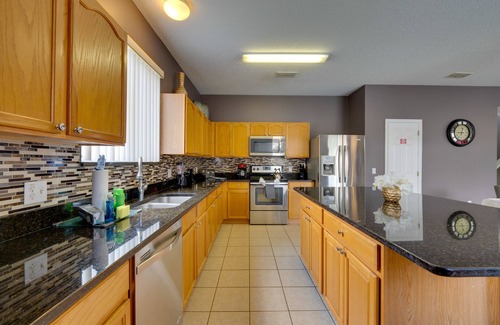 Windwood Bay Casa | 8 Mi to Disney: Home w/ Game Room in Davenport