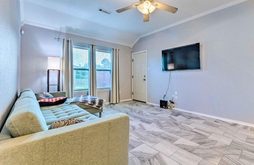 Little Rock Casa | 8 Mi to Downtown Little Rock Home with Fenced Yard
