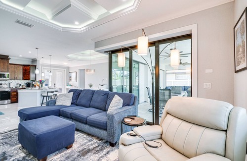Trafalgar Casa | 8 Mi to Dtwn: Canalfront Home in Cape Coral!