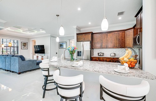 Trafalgar Casa | 8 Mi to Dtwn: Canalfront Home in Cape Coral!