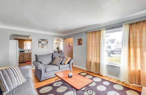 Garfield Heights Casa | 8 Mi to Dtwn Cleveland Quiet Home with Fenced Yard
