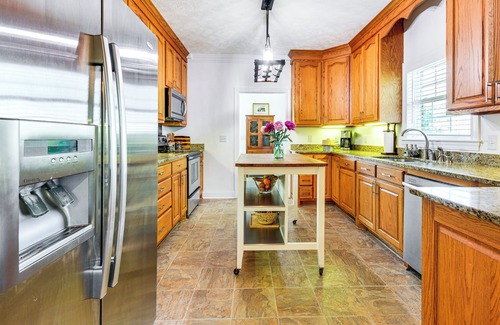 Pilot Mountain Casa | 8 Mi to Dtwn Mt Airy: Mtn-View North Carolina Home