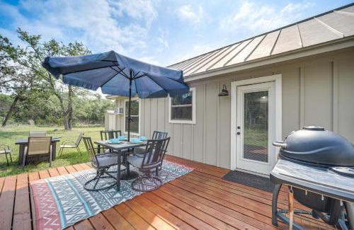 San Marcos Casa | 8 Mi to Dtwn Wimberley Cabin Retreat on 5 Acres!