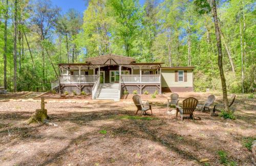 Sautee Nacoochee Casa | 8 Mi to Helen Sautee Nacoochee Home with Hot Tub