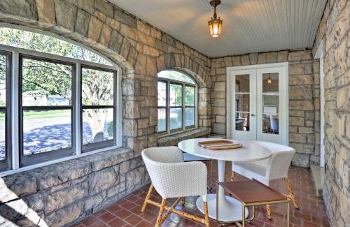 Strathmoor Village Casa | 8 Mi to Kentucky Derby Charming Louisville Gem