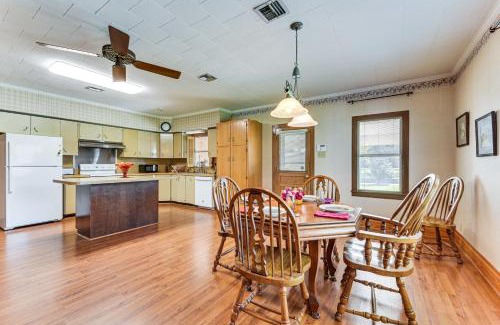 Broussard Casa | 8 Mi to Lafayette Dog-Friendly Home with Large Yard