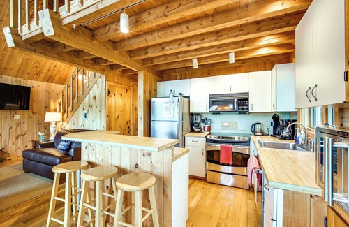 Andover Casa | 8 Mi to Okemo Mountain Resort: Mtn-View Retreat!