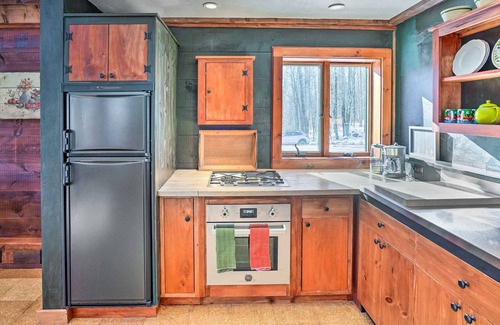 Andover Apartamento | 8 Mi to Okemo Mtn: Charming Ludlow Studio!