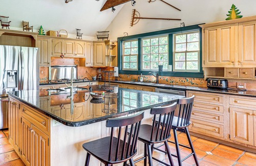 Limekiln Casa | 8 Mi to Reading: Spacious Farmhouse Retreat!